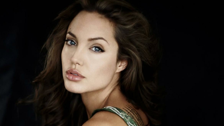actrices belle-angelina-jolie