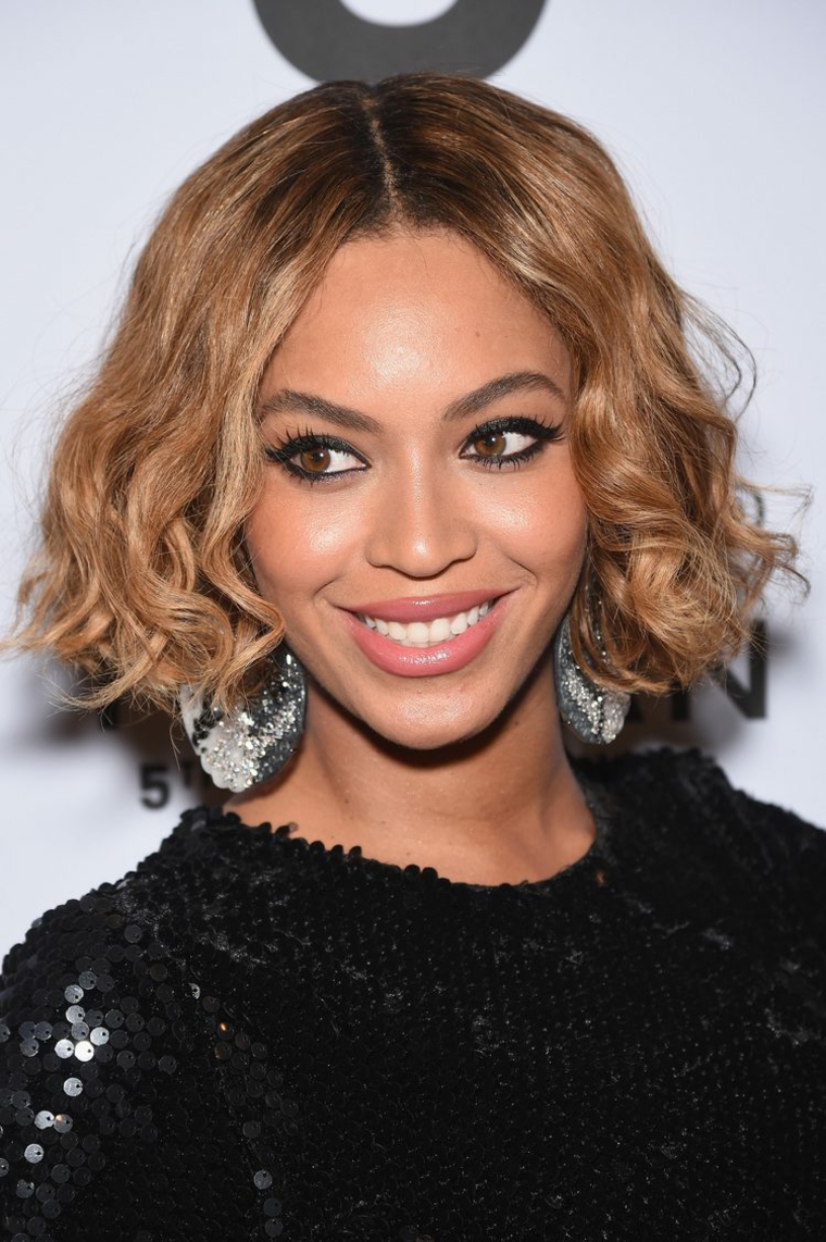 Beyonce-chanteur-coiffure-mode