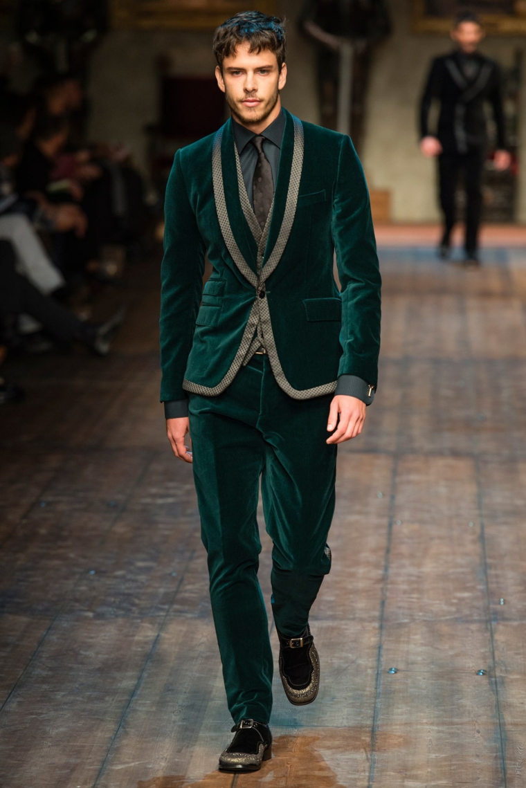 costumes-pour-homme-style-moderne-couleur-vert-velours