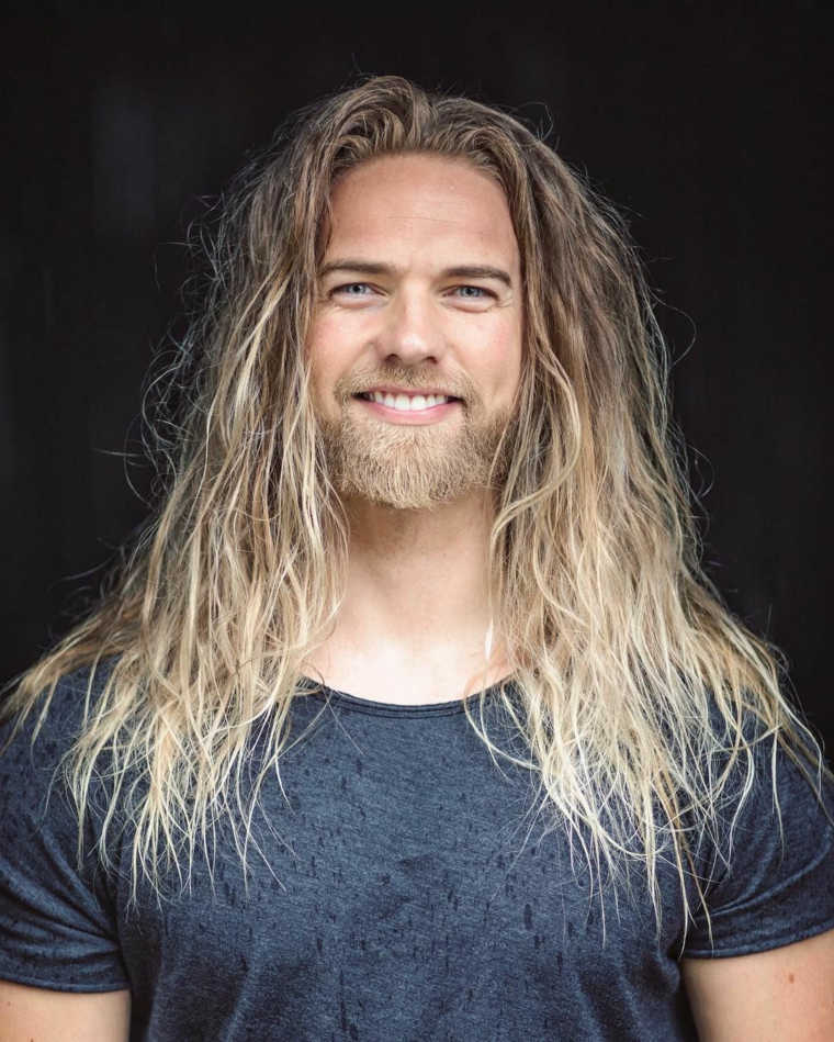 idée-hommes-cheveux-longue-barbe-options