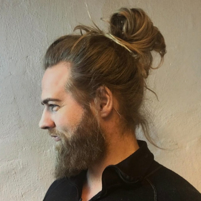idée-collecter-cheveux-long-homme-barbe