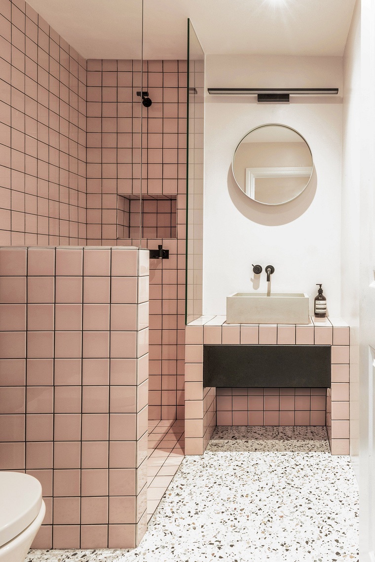 salle de bain-coulis-gris-dalles-couleur-rose