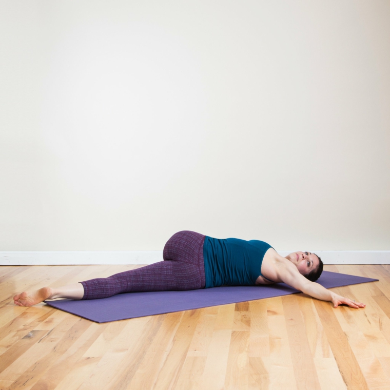 yoga-exercices-easy-home