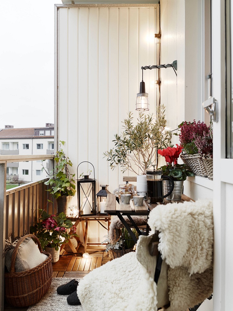 balcon-pequeno-decoracion-invierno-ideas