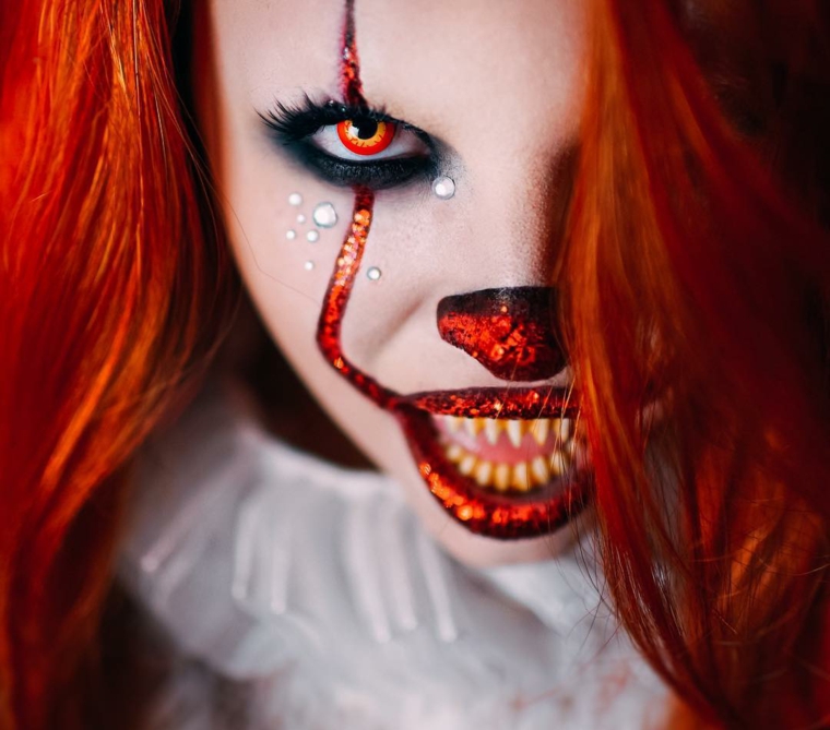 maquillage de fantaisie pour le clown halloween