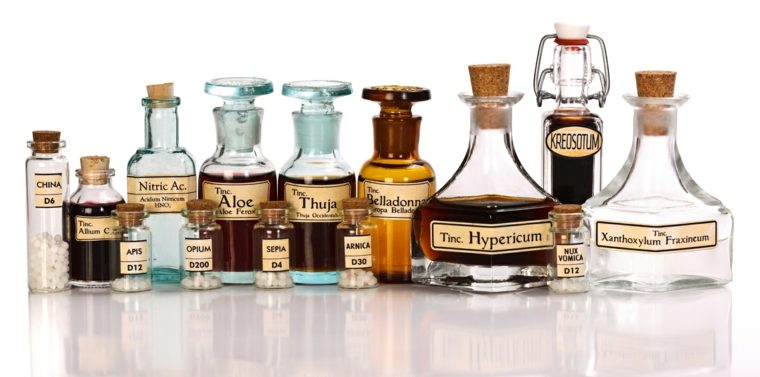homéopathique-bouteilles-huiles essentielles