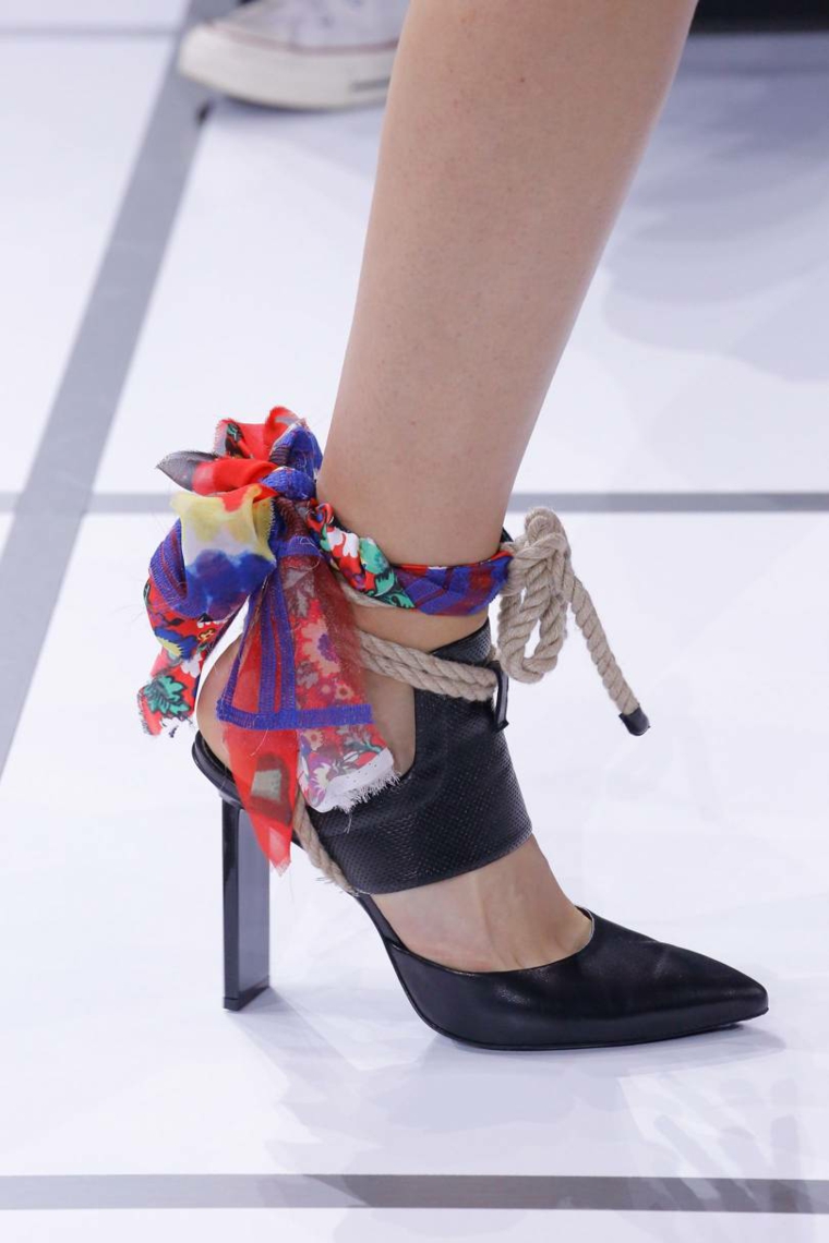 fashion-current-summer-essentials-shoesGiambattista-Valli-ideas