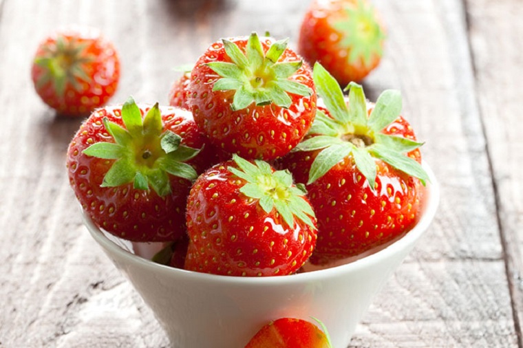 période-de-lactation-nourriture-fruits-fraises