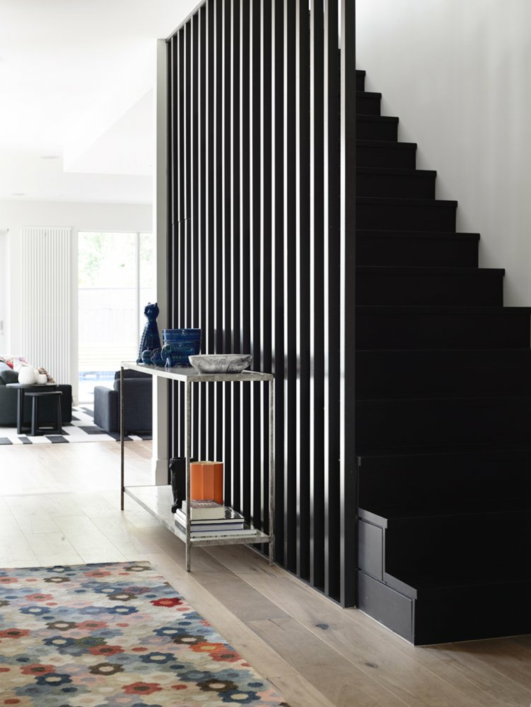 Melbourne House avec un escalier noir moderne