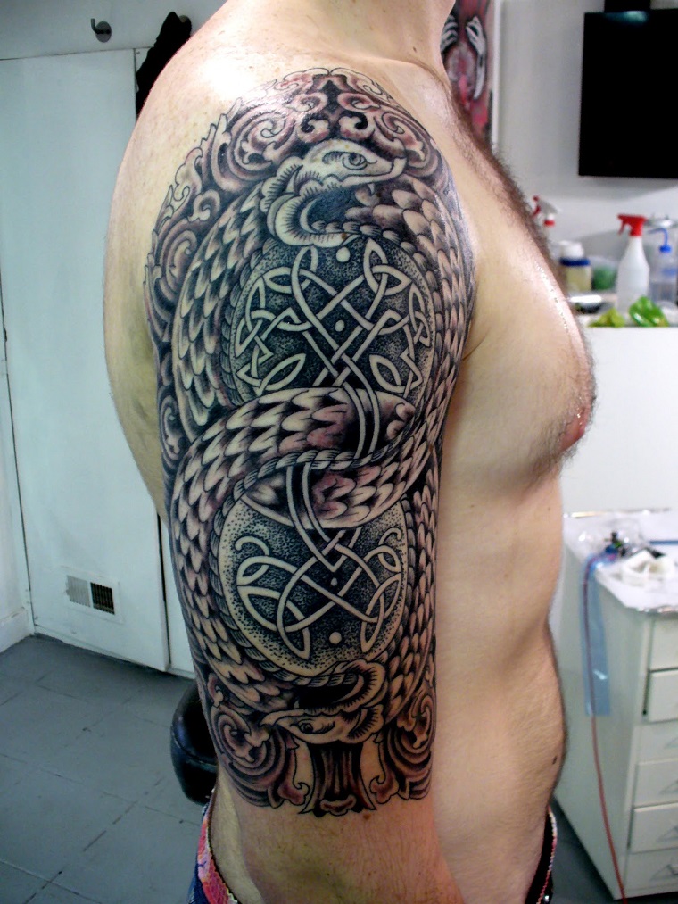 tatouage-plusieurs-sumbolo-celtas-idées