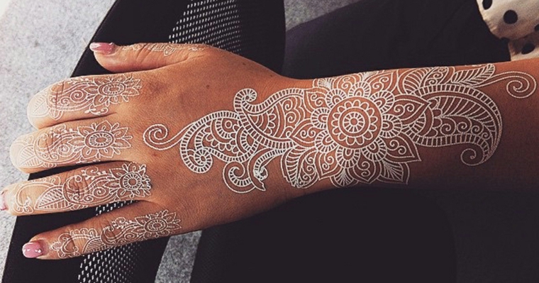 tatouage de henné pour petite amie