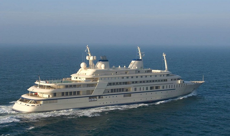 yachts-de-luxe-al-dit-millionnaires